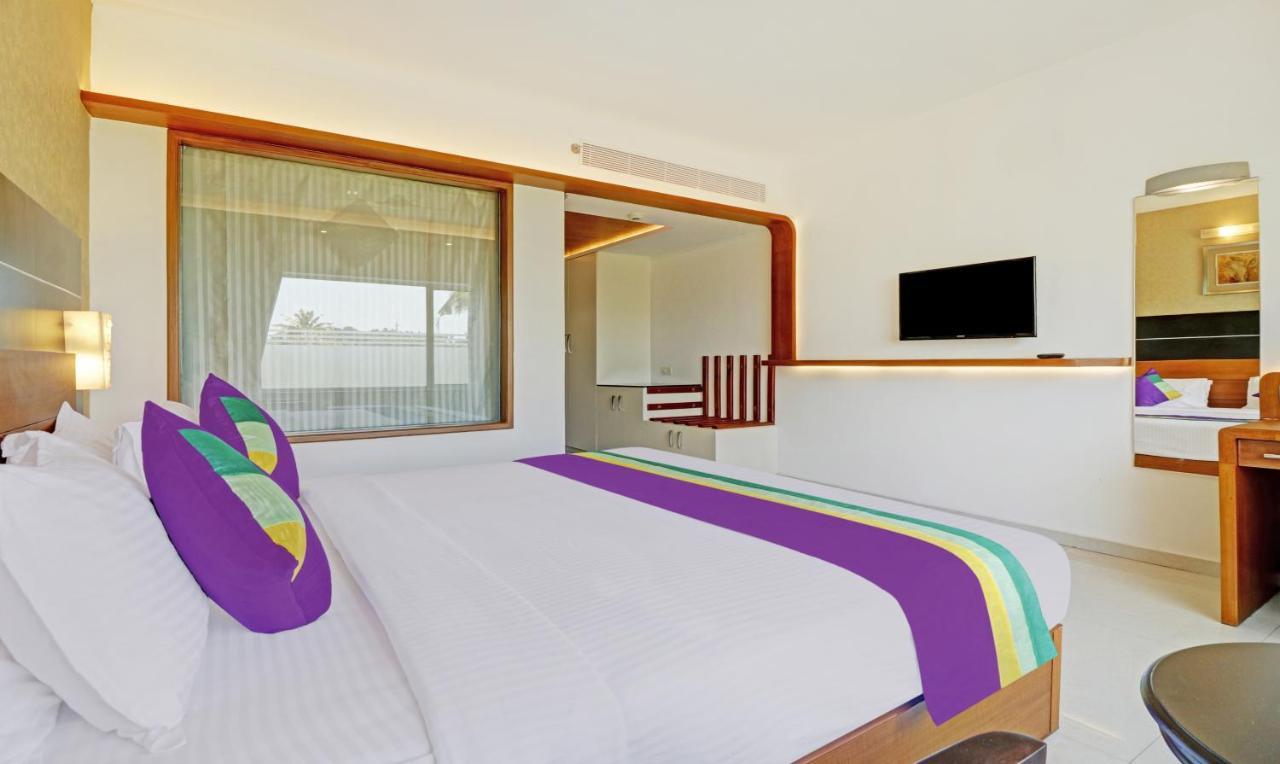 Treebo Tryst Vakkom Palazzo Hotel Varkala Exterior photo
