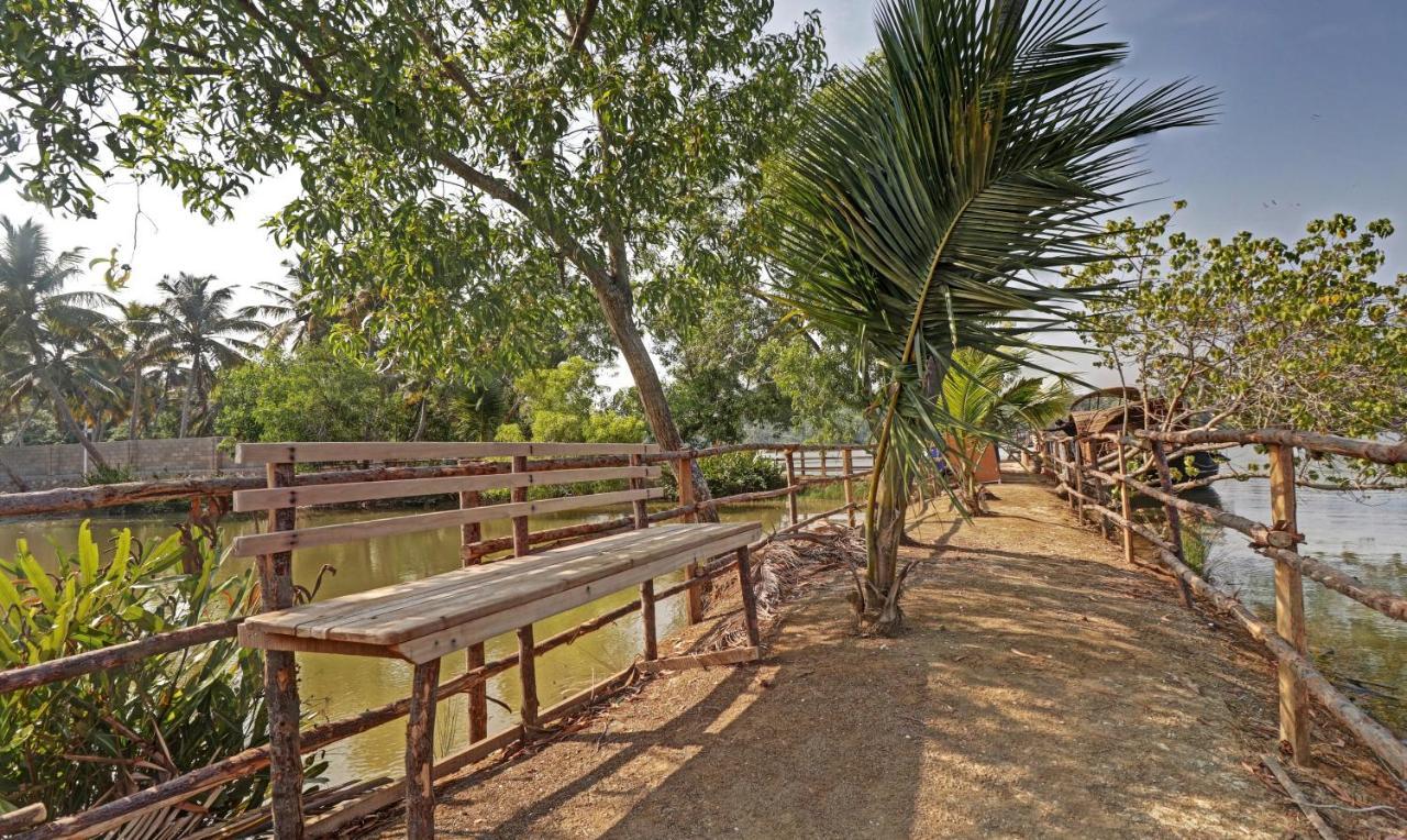 Treebo Tryst Vakkom Palazzo Hotel Varkala Exterior photo