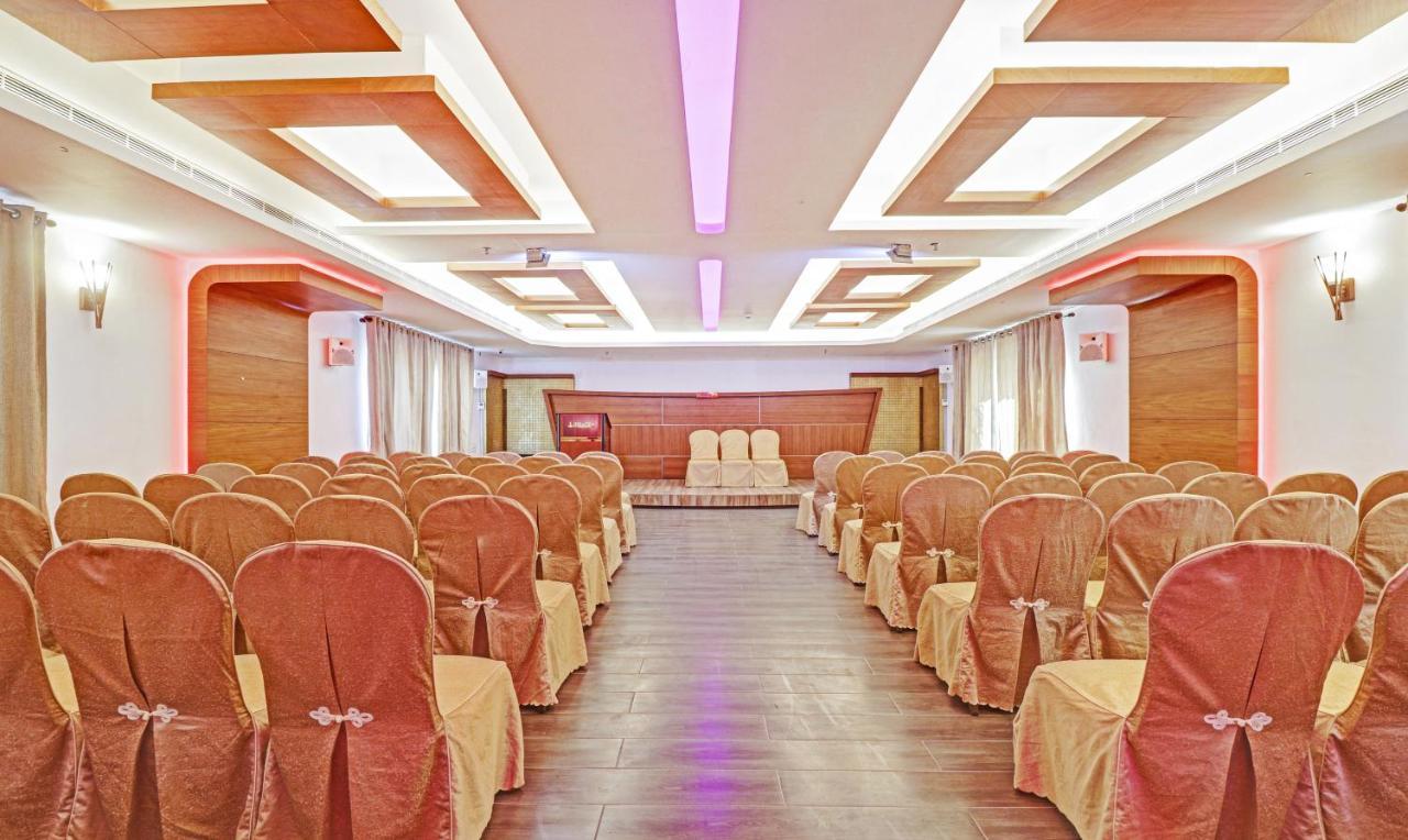 Treebo Tryst Vakkom Palazzo Hotel Varkala Exterior photo